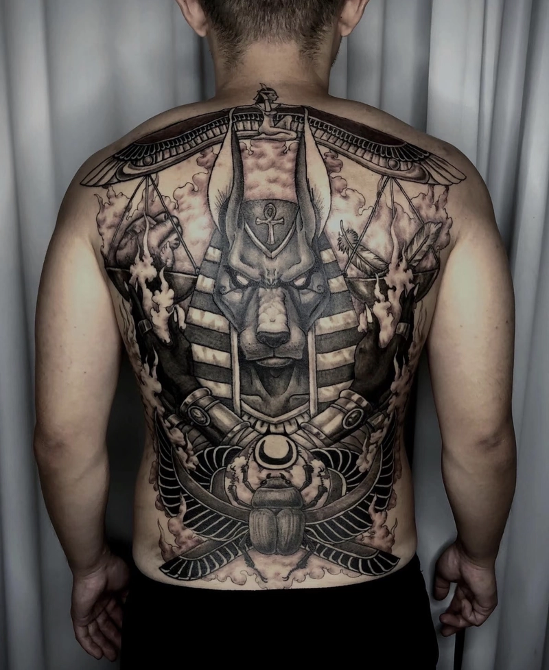 _Hình xăm 3D ở lưng cho nam