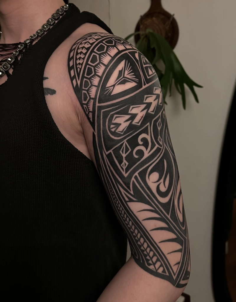 Hình xăm bắp tay cho nam