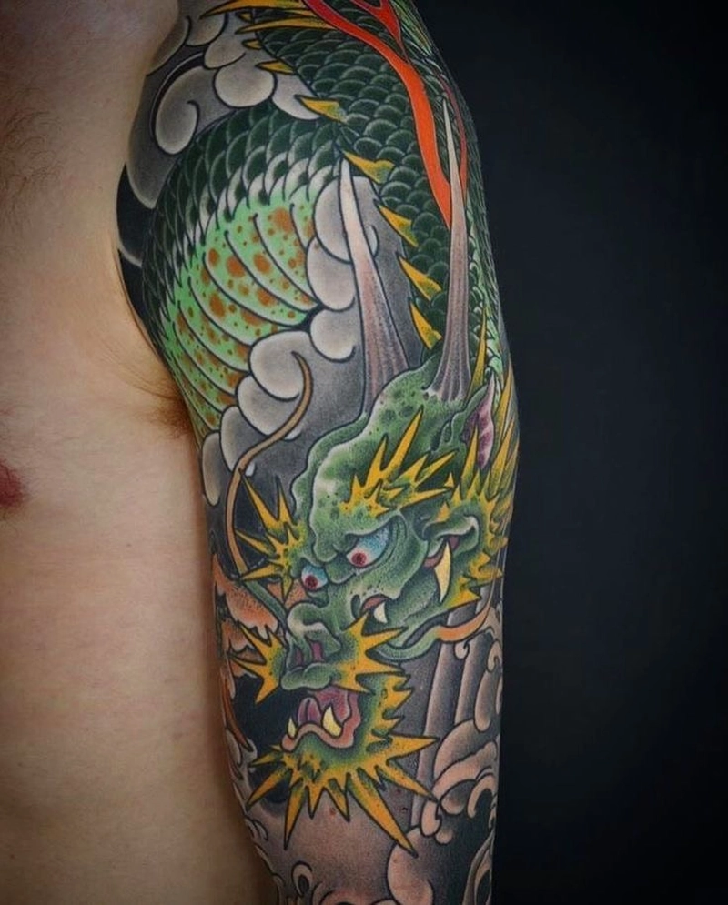 Hình xăm cá chép hóa rồng hợp mệnh Thủy