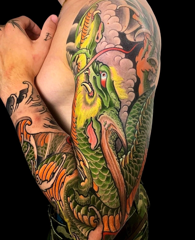 Hình xăm cá chép hóa rồng tượng trưng thăng tiến