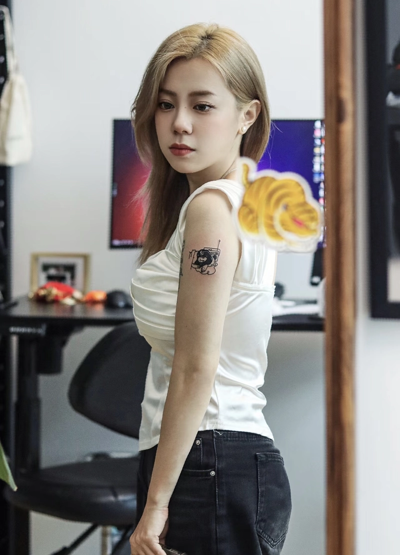 Hình xăm chữ đẹp cho nữ Hình xăm chữ đẹp cho nữ