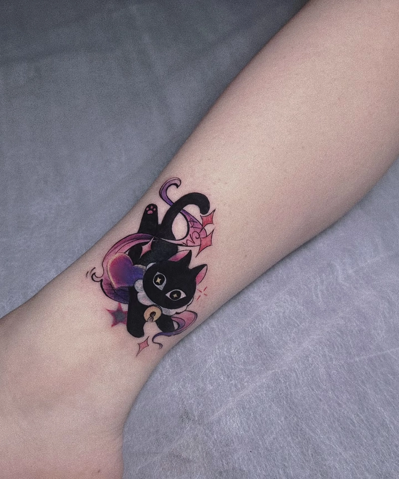 Hình xăm cổ chân nữ nhỏ