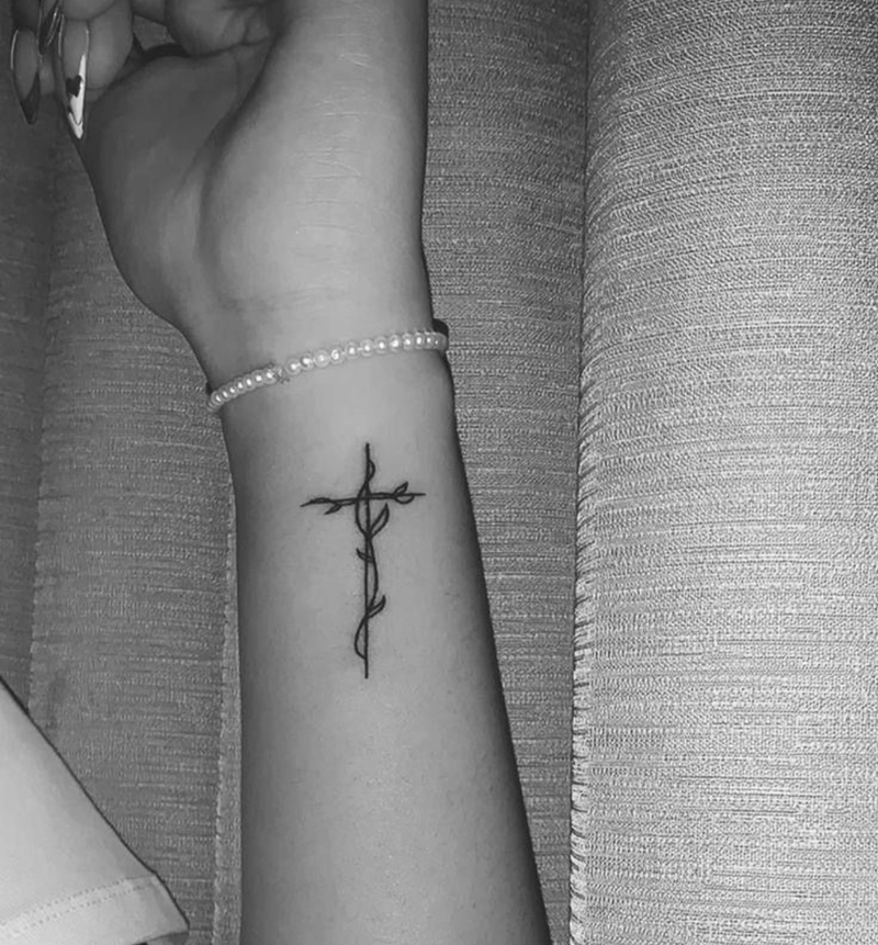 Hình xăm cổ tay chữ Trung Quốc