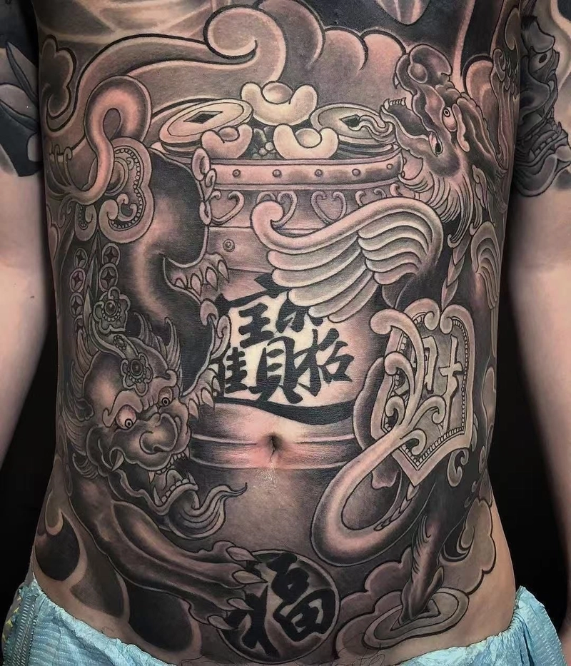 Hình xăm đồng tiền cổ phong thủy chiêu tài đẹp