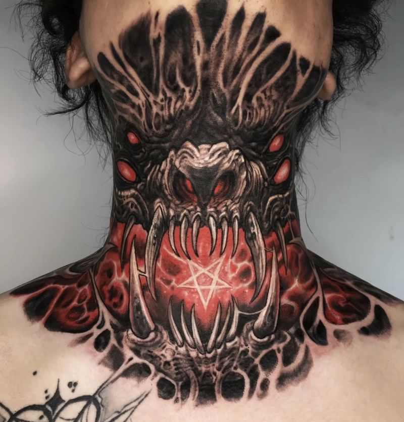 Hình xăm hiện thực ở cổ cho nam Hình xăm hiện thực ở cổ cho nam