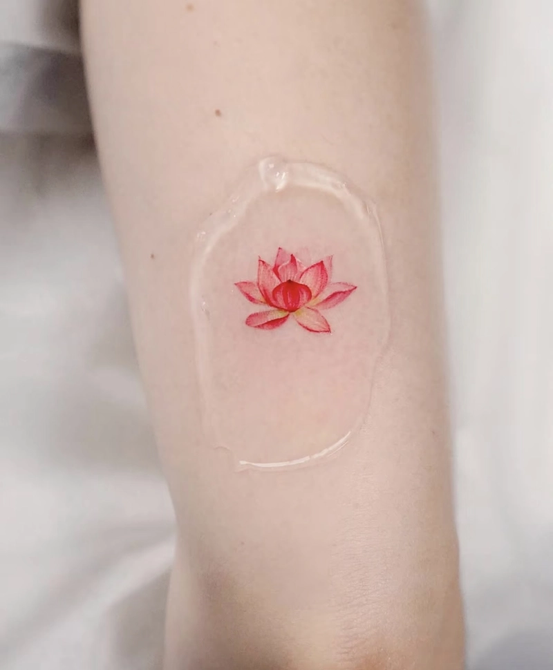 Hình xăm mini ở tay nữ