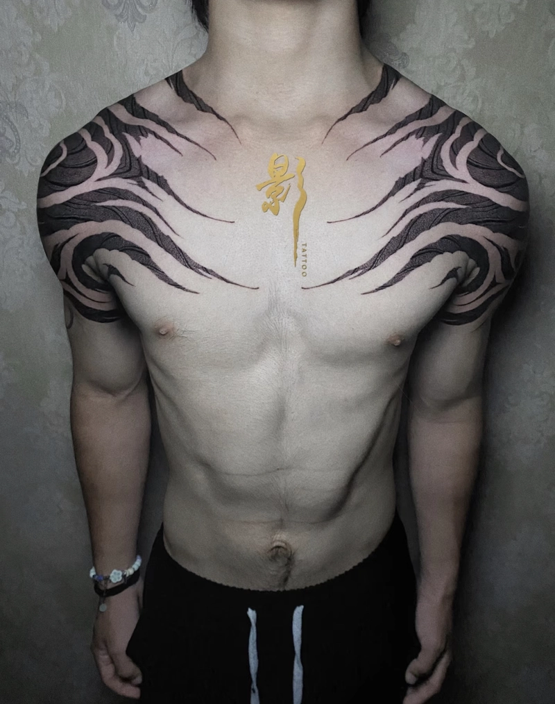 Hình xăm phong cách hiện thực ở vai cho nam