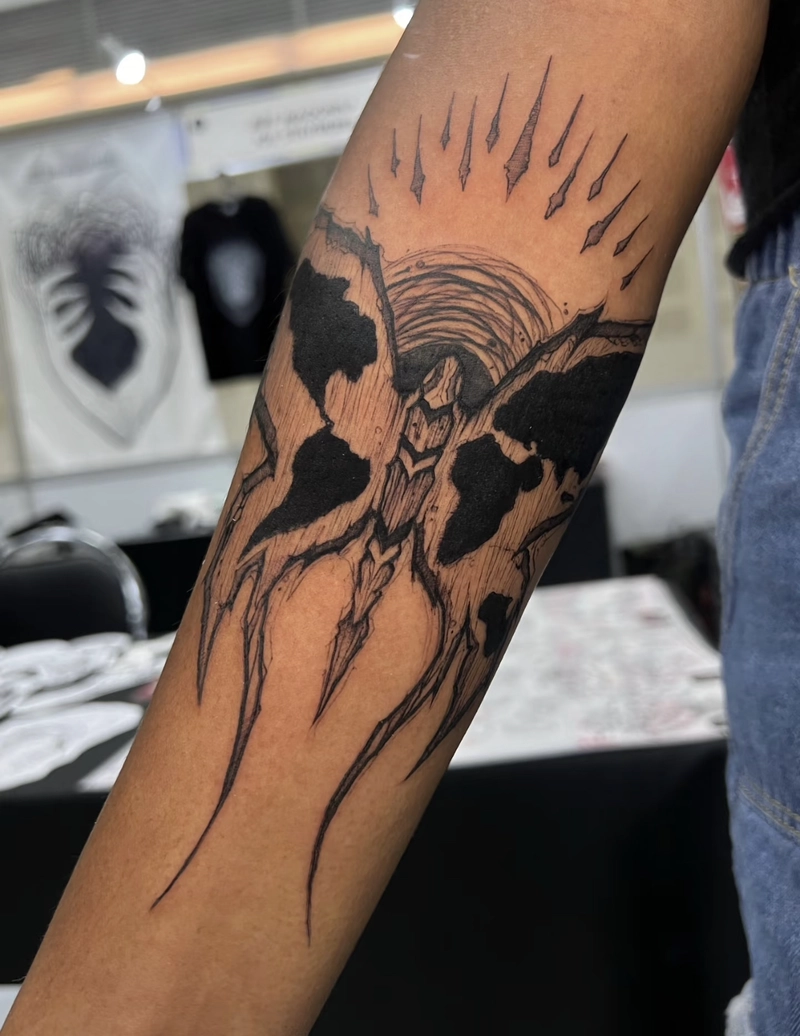 Hình xăm phong cách tối giản ở cổ tay cho nam