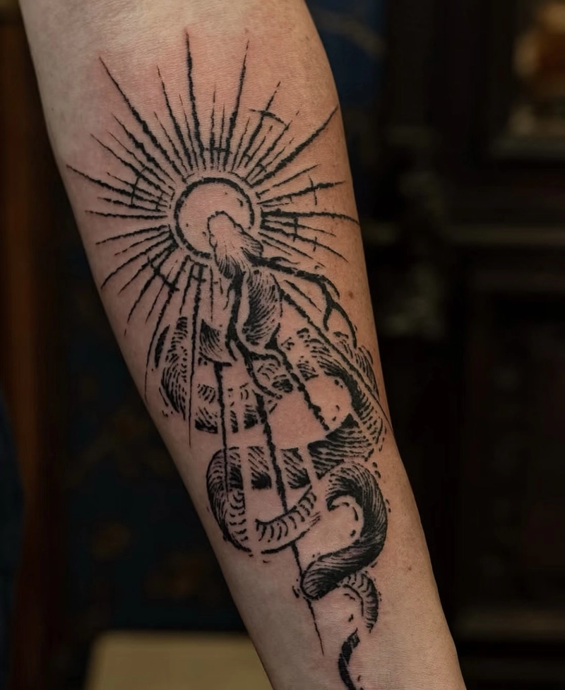 Hình xăm rồng nhỏ ở cổ tay