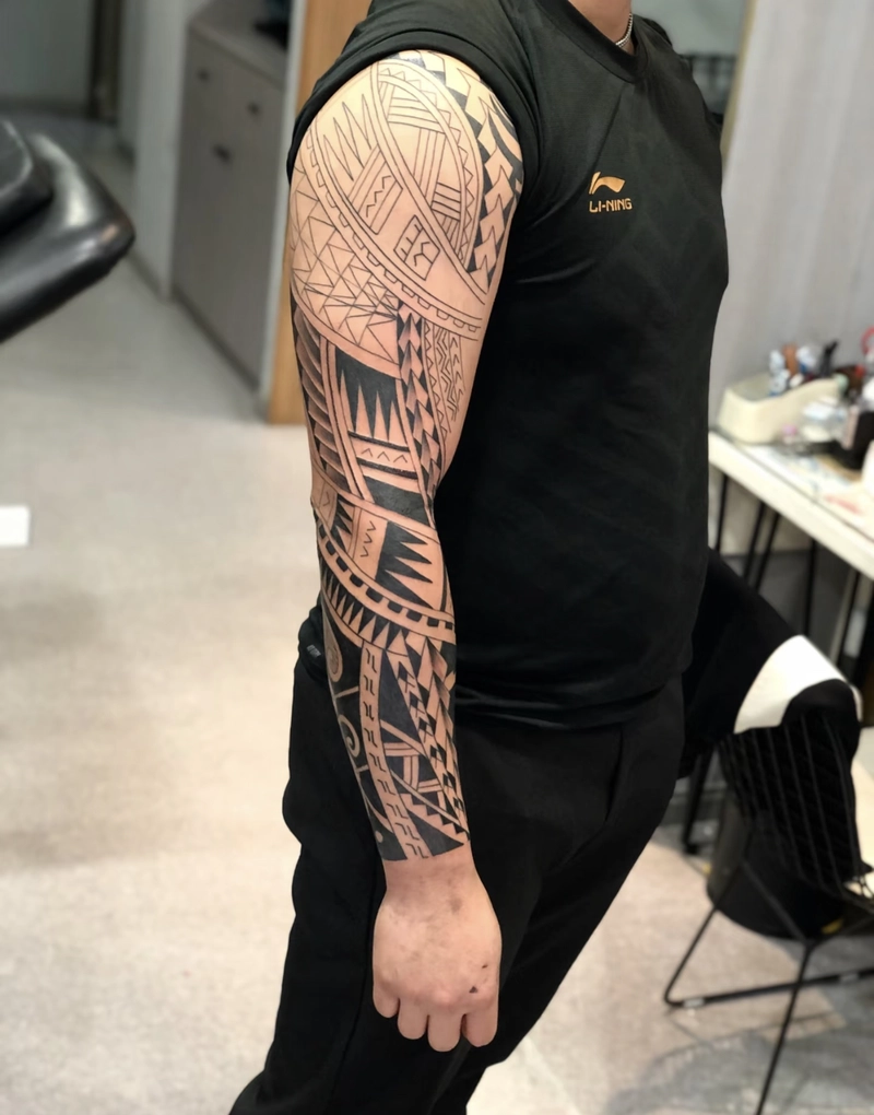 Hình xăm tribal đẹp ngầu nam