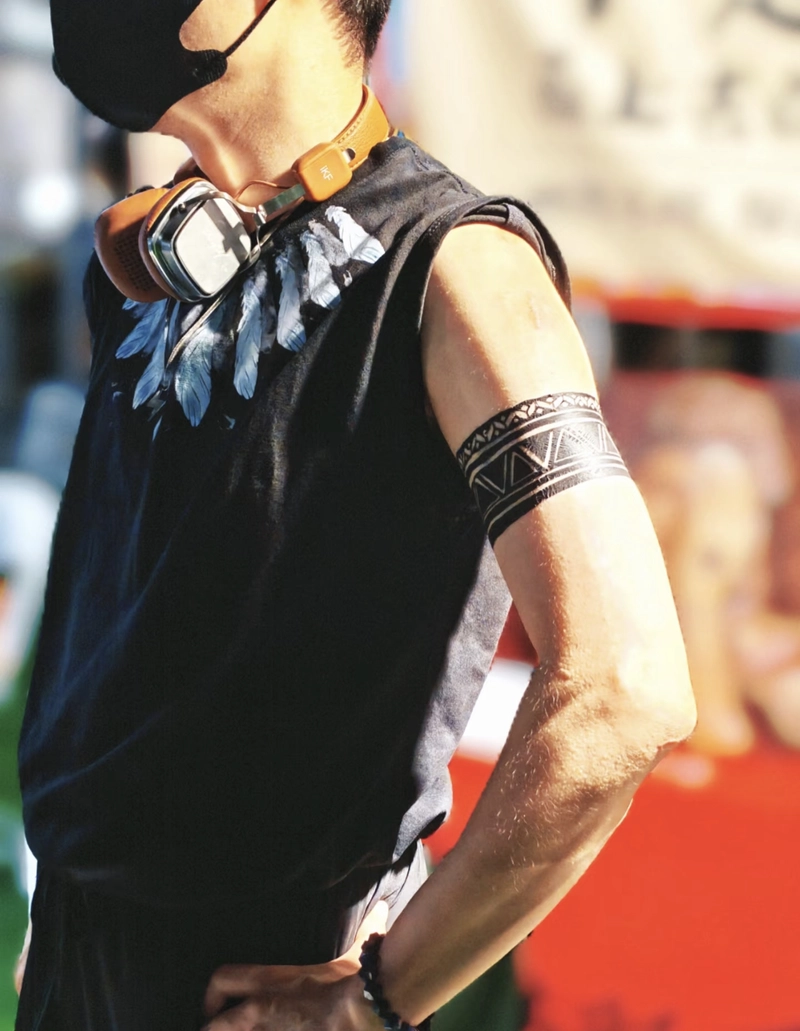 Hình xăm tribal nhỏ cho nam