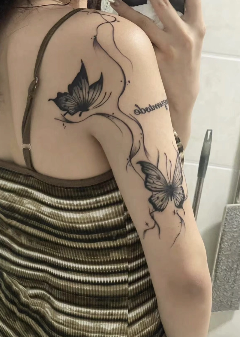 Hình xăm vai nữ biểu tượng cung hoàng đạo