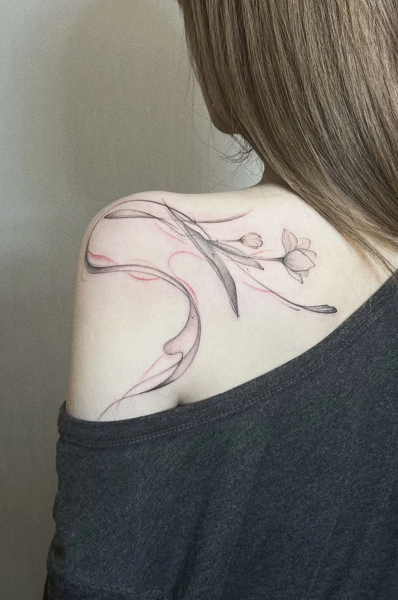 Hình xăm vai nữ hình thiên thần