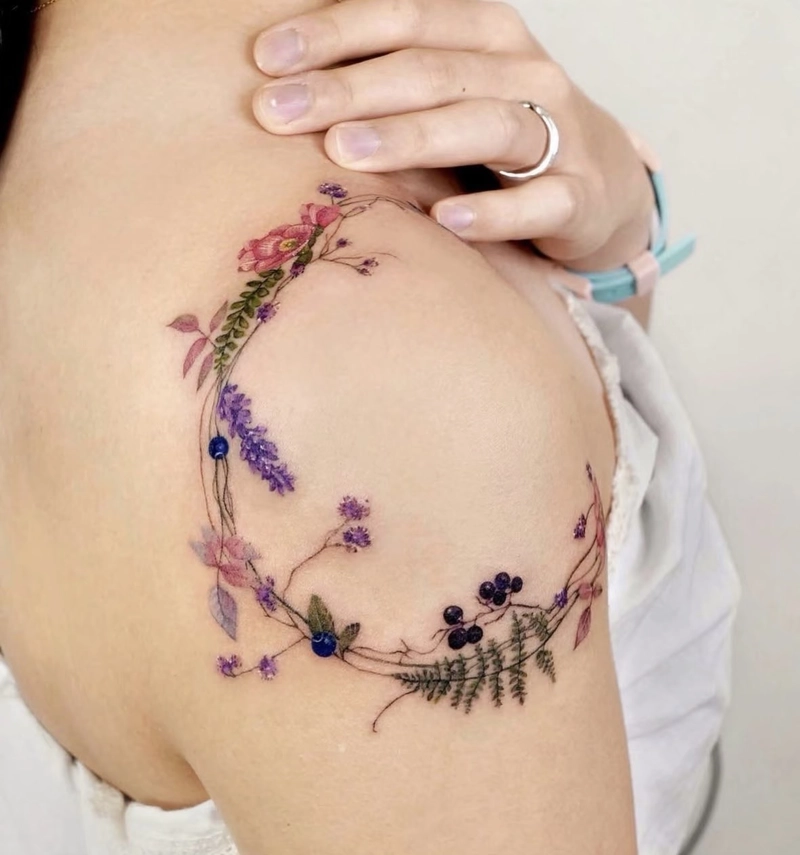 Hình xăm vai nữ phong cách