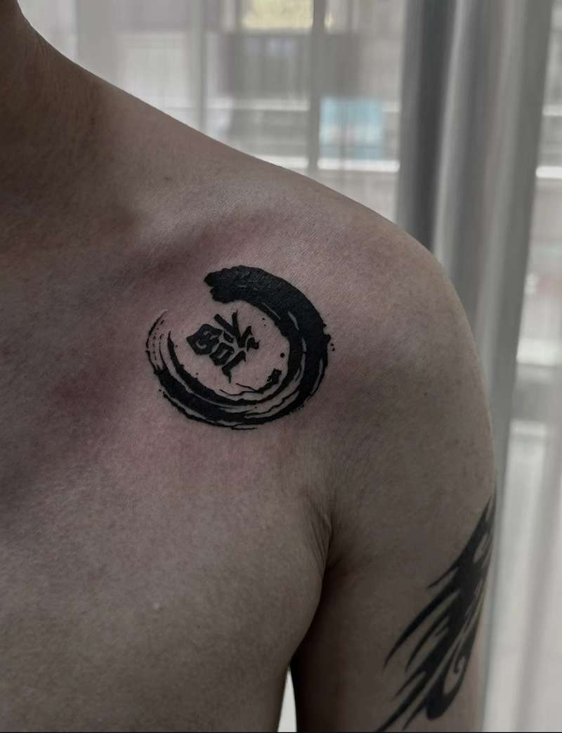 Hình xăm vai và bắp tay cho nam