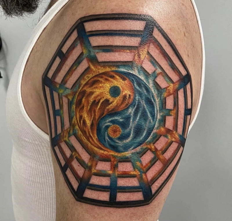 hình xăm bát quái giúp giữ vững cân bằng cuộc sống