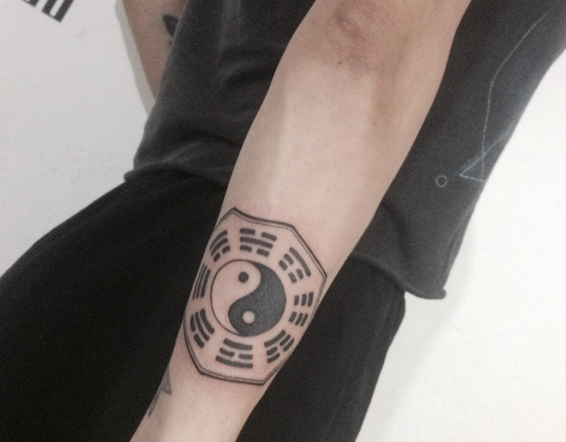 hình xăm bát quái phong thủy mang lại may mắn tài lộc