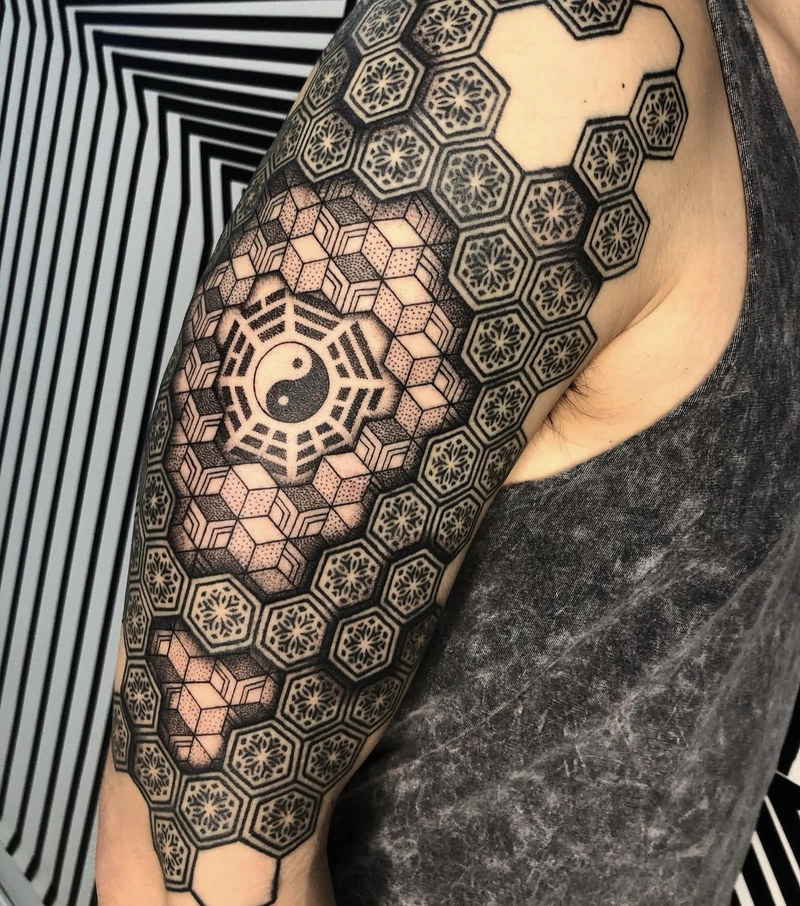 hình xăm bát quái thể hiện bản lĩnh và sự tỉnh táo