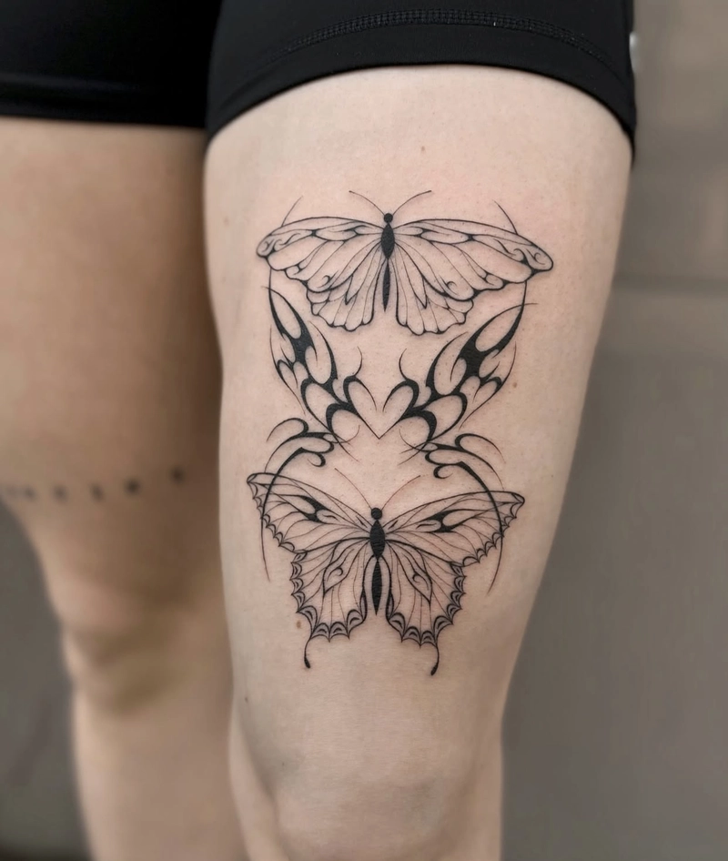 hình xăm bướm cổ điển