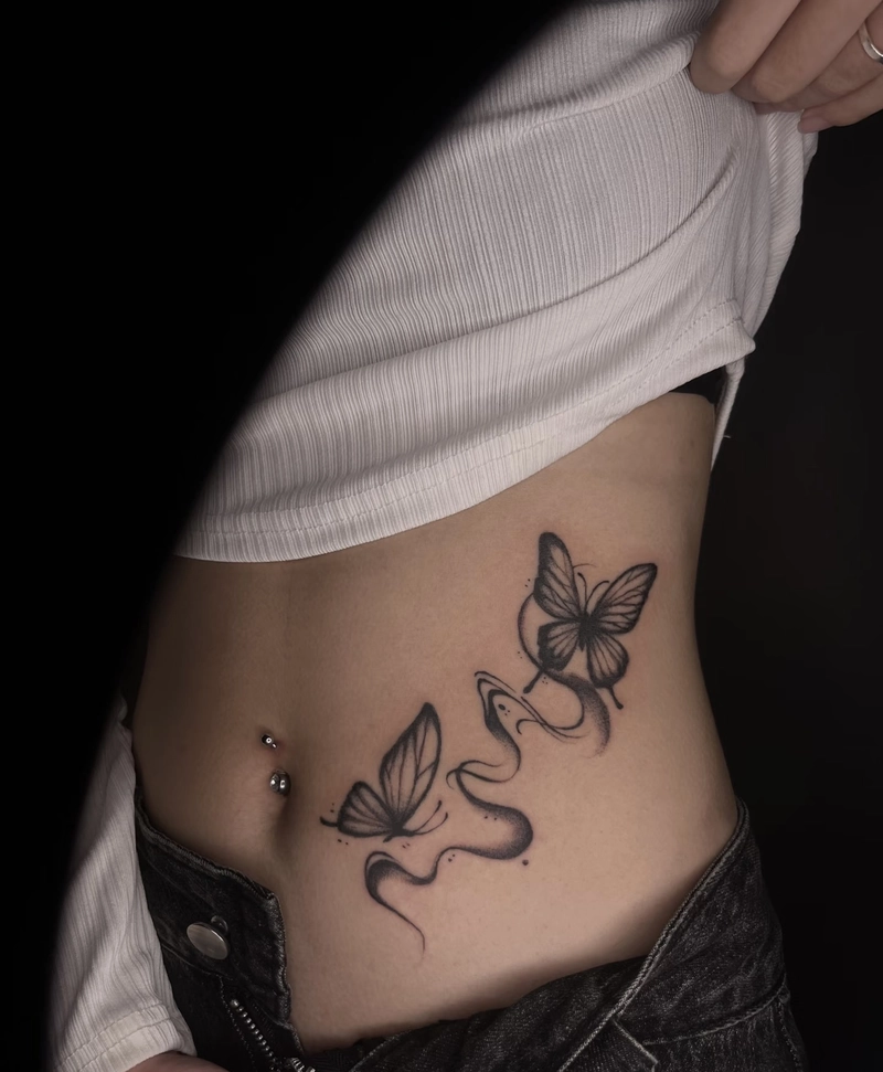 hình xăm bướm mang phong cách tinh tế