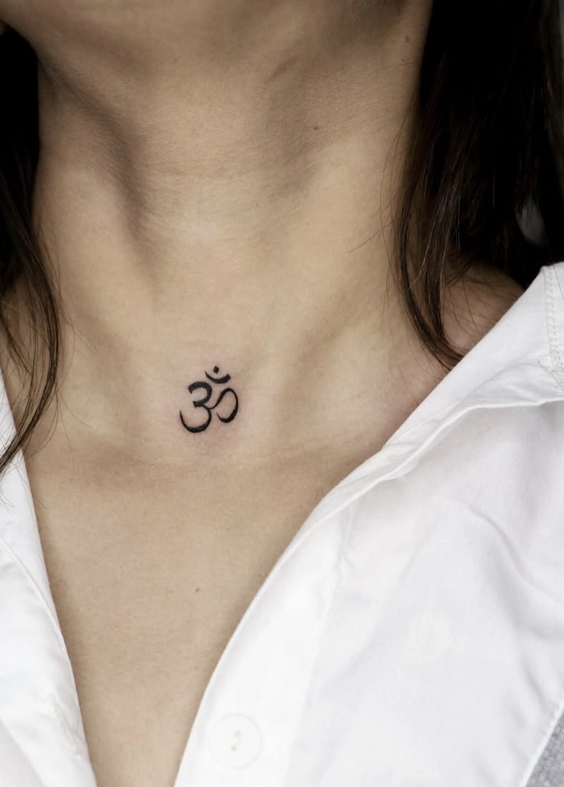 hình xăm chữ Om là biểu tượng cho sự hòa hợp