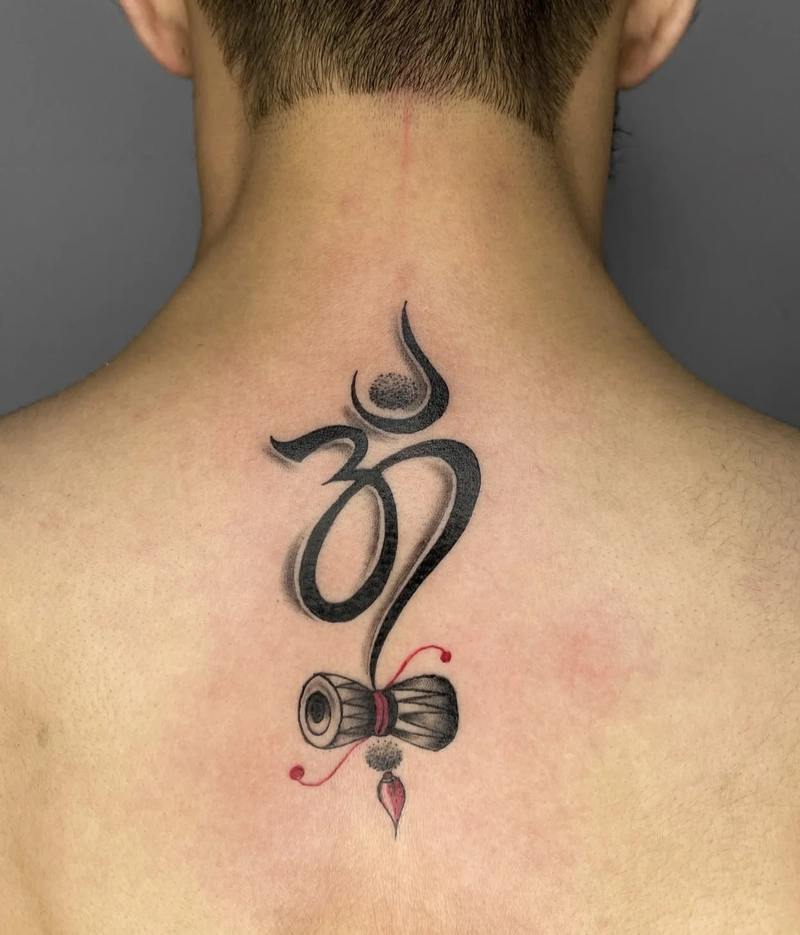 hình xăm chữ Om phong thủy giúp xua tan lo âu