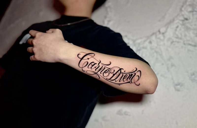 hình xăm chữ đơn giản đẹp cho nam