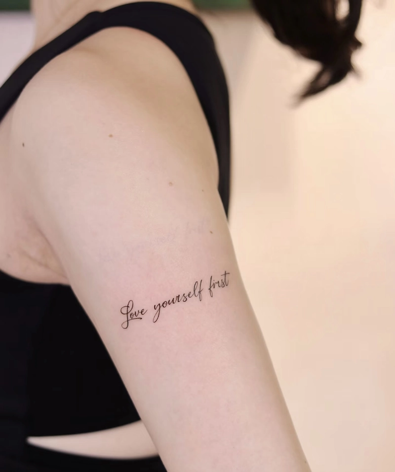 hình xăm chữ mềm mại nữ tính hình xăm chữ mềm mại nữ tính