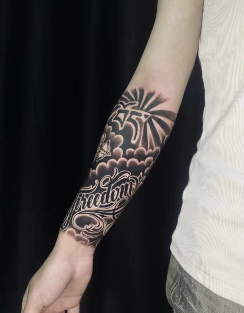 hình xăm đẹp độc đáo ở cánh tay