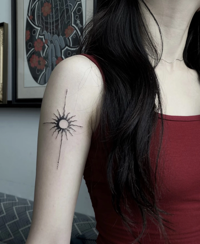 hình xăm độc lạ ở tay cho nữ