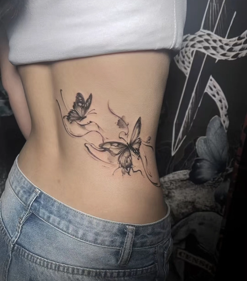 hình xăm độc lạ vintage cho nữ