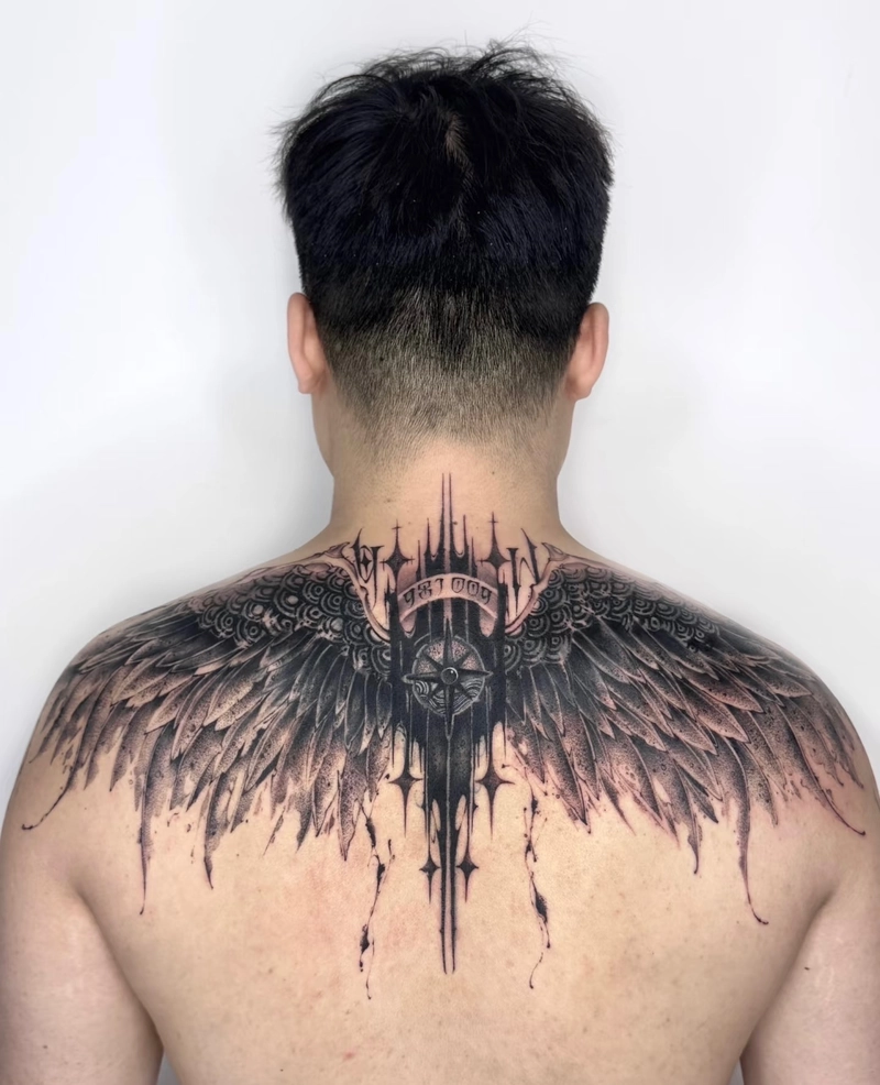 hình xăm đôi cánh cá tính cho nam hình xăm đôi cánh cá tính cho nam