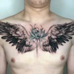 hình xăm đôi cánh trên ngực