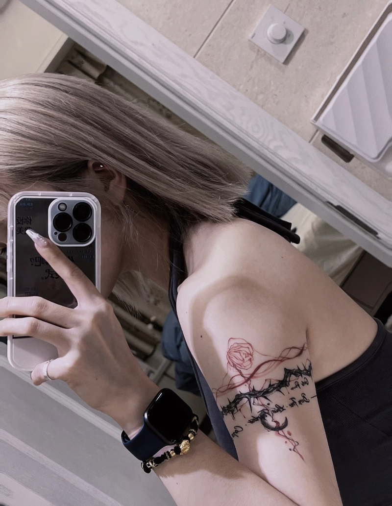 hình xăm đôi ý nghĩa cho nữ