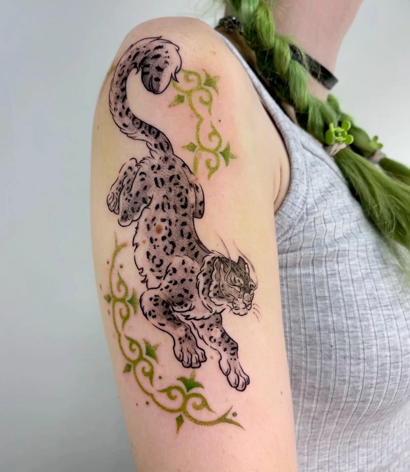 hình xăm hổ ở bắp tay