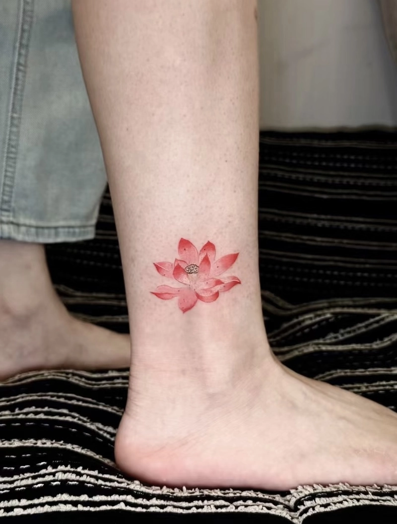 hình xăm hoa sen nhẹ nhàng sâu lắng
