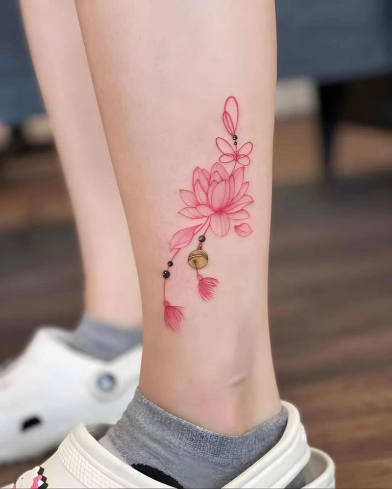 hình xăm hợp mệnh mộc ở chân