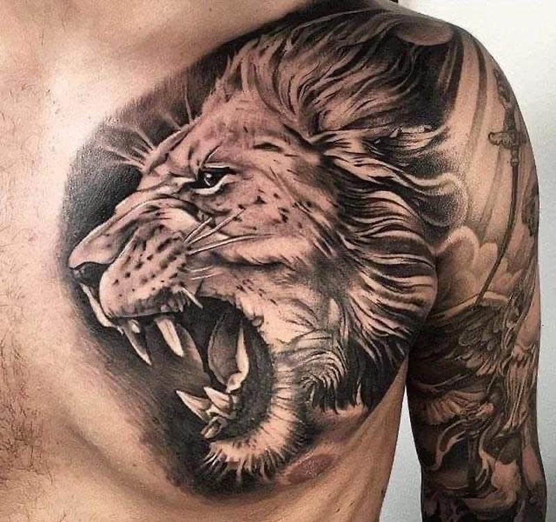 hình xăm hợp mệnh thổ ở ngực