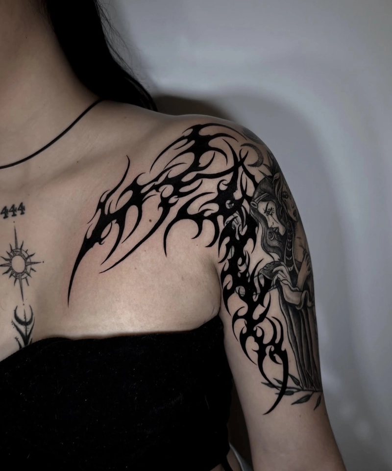 hình xăm mandala thể hiện cái đẹp trong sự đối xứng