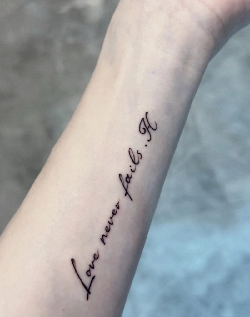 hình xăm nhỏ ý nghĩa cho nữ