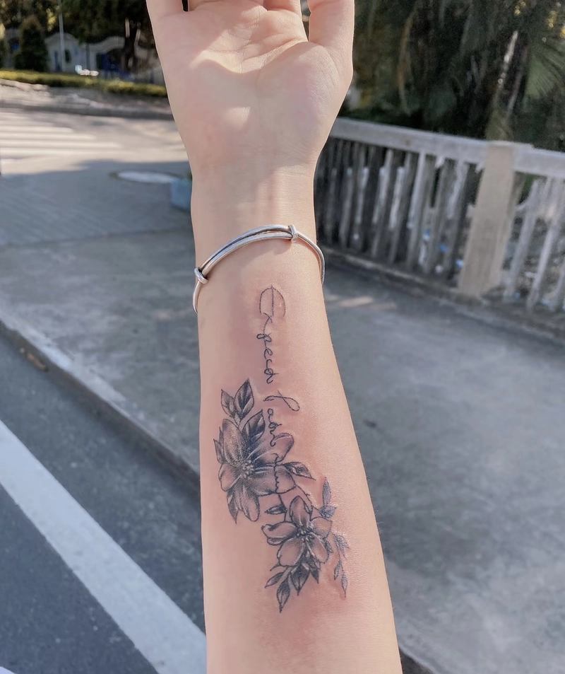 hình xăm phong cách ý nghĩa cho nữ