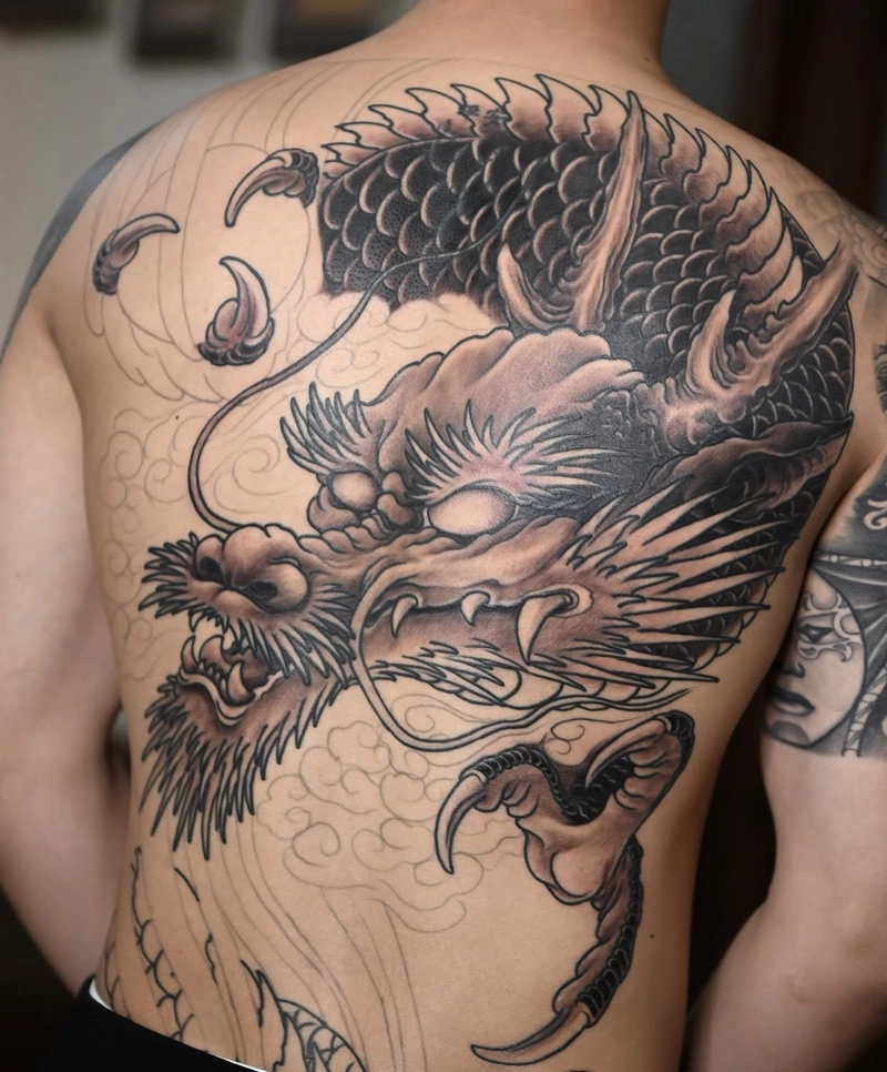hình xăm phong thuỷ đại bàng cho nam