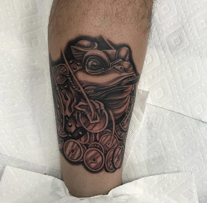 hình xăm phong thủy hợp mệnh thể hiện niềm tin vào nhân duyên và số mệnh