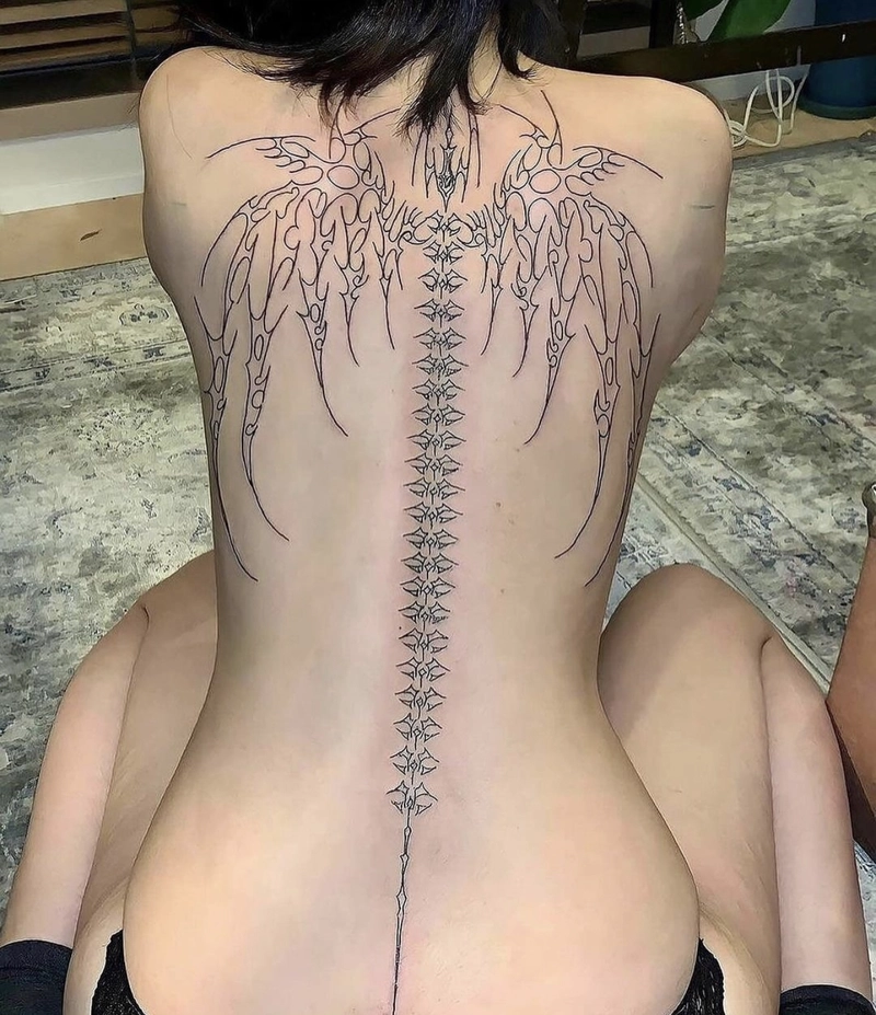 hình xăm phong thuỷ trừ tà thiêng liêng