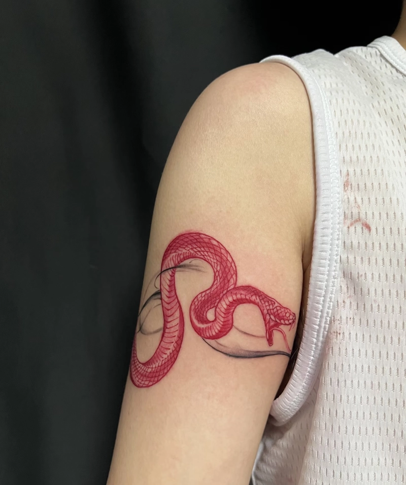 hình xăm rắn phong thủy biểu trưng cho sức sống mãnh liệt