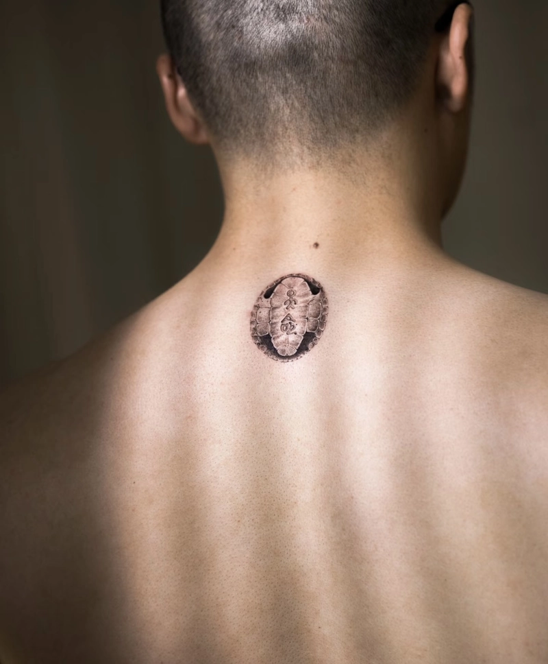 hình xăm rùa phong thủy mang ý nghĩa trường thọ và bình an