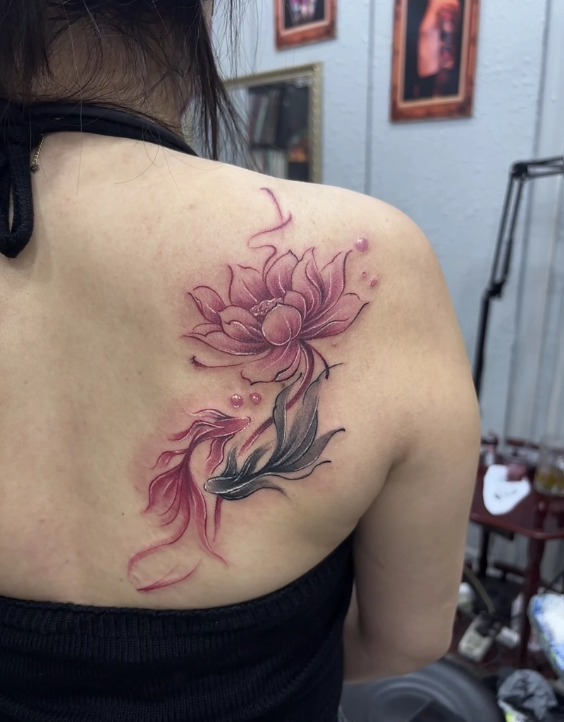 hình xăm sen phong thủy mang thông điệp sống thiện lành