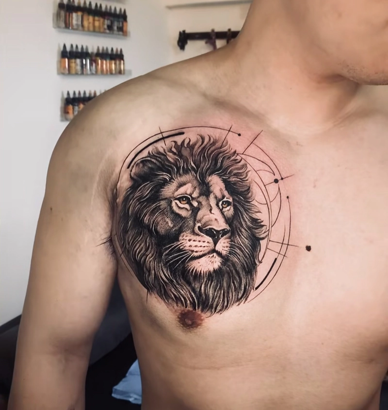 hình xăm sư tử phong thủy tượng trưng cho sức mạnh và vinh quang