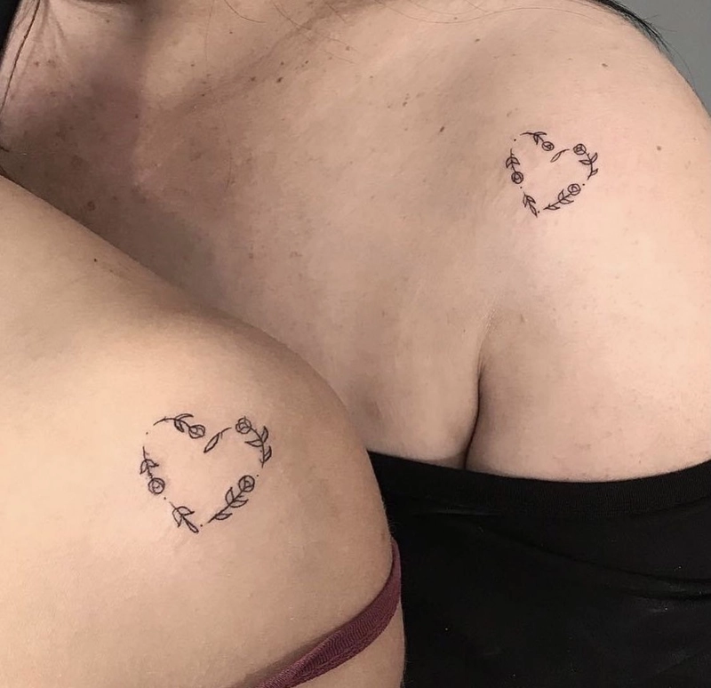 hình xăm trái tim đôi