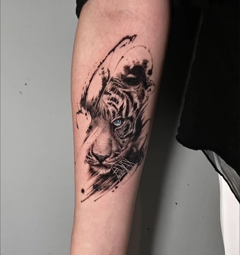 mẫu hình xăm ngầu cho nam ở tay